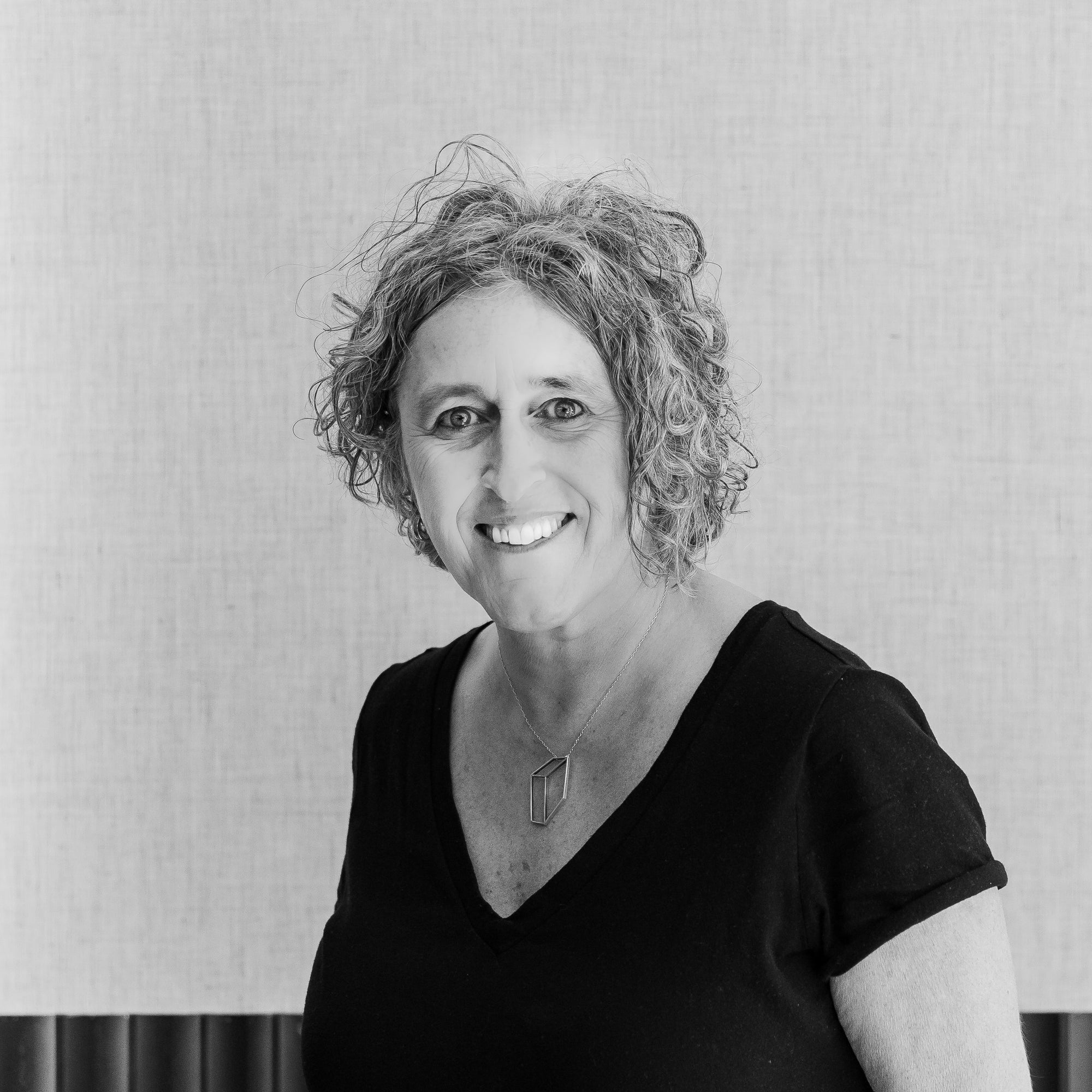 Artist Feature - Caroline, Urban Sketchliner