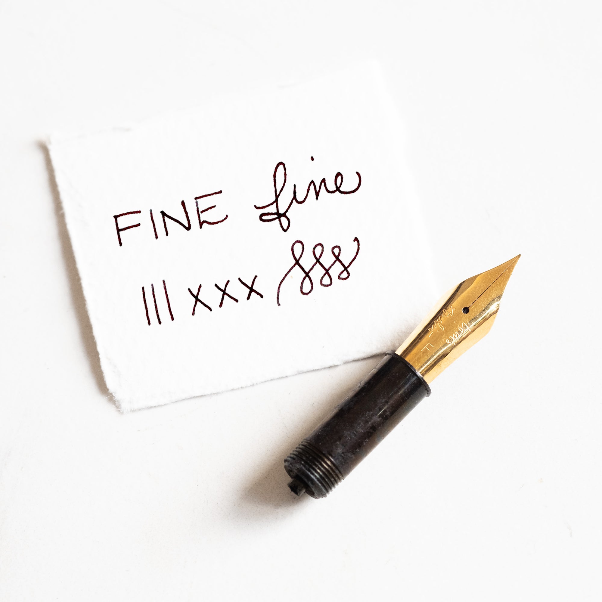 Fine fountain pen nib (gold)