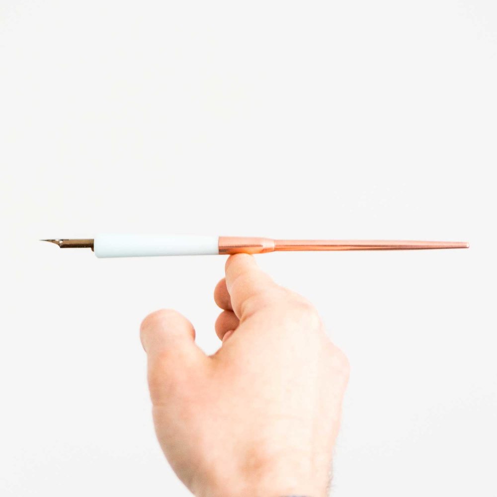 perfectly balanced calligraphy pen