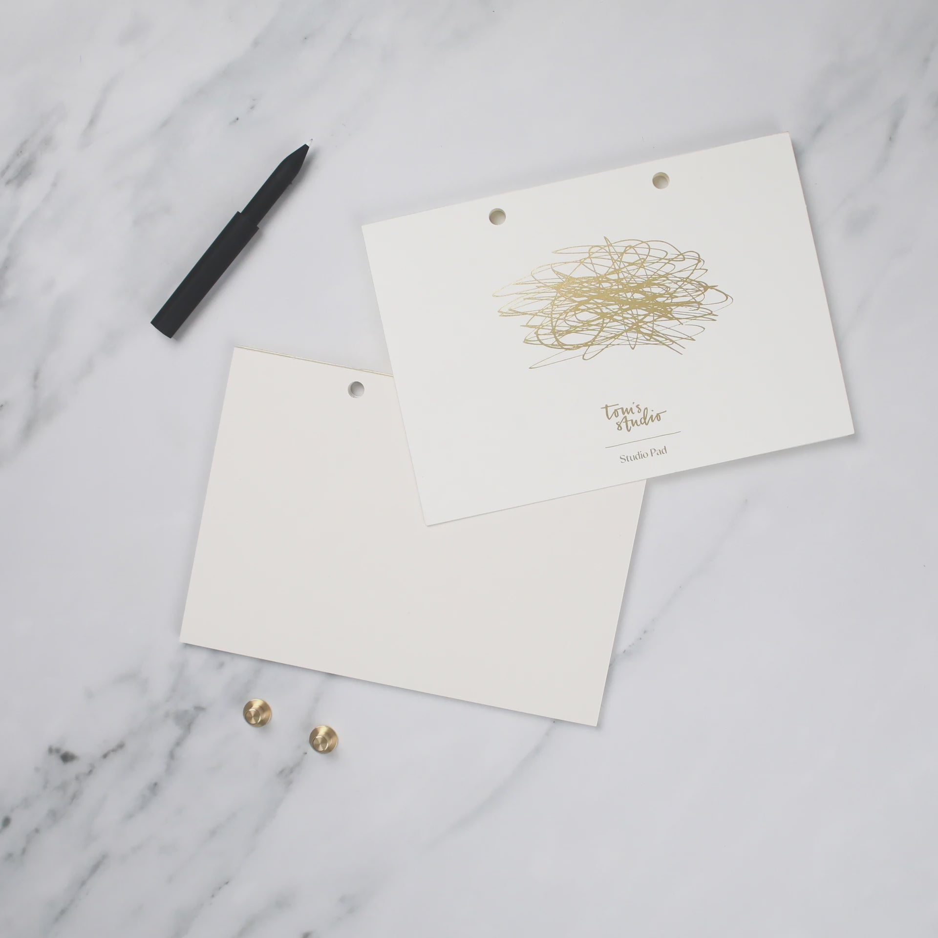 Stop motion animation showing assembly of The Studio Pad refillable, customisable notebook and organiser