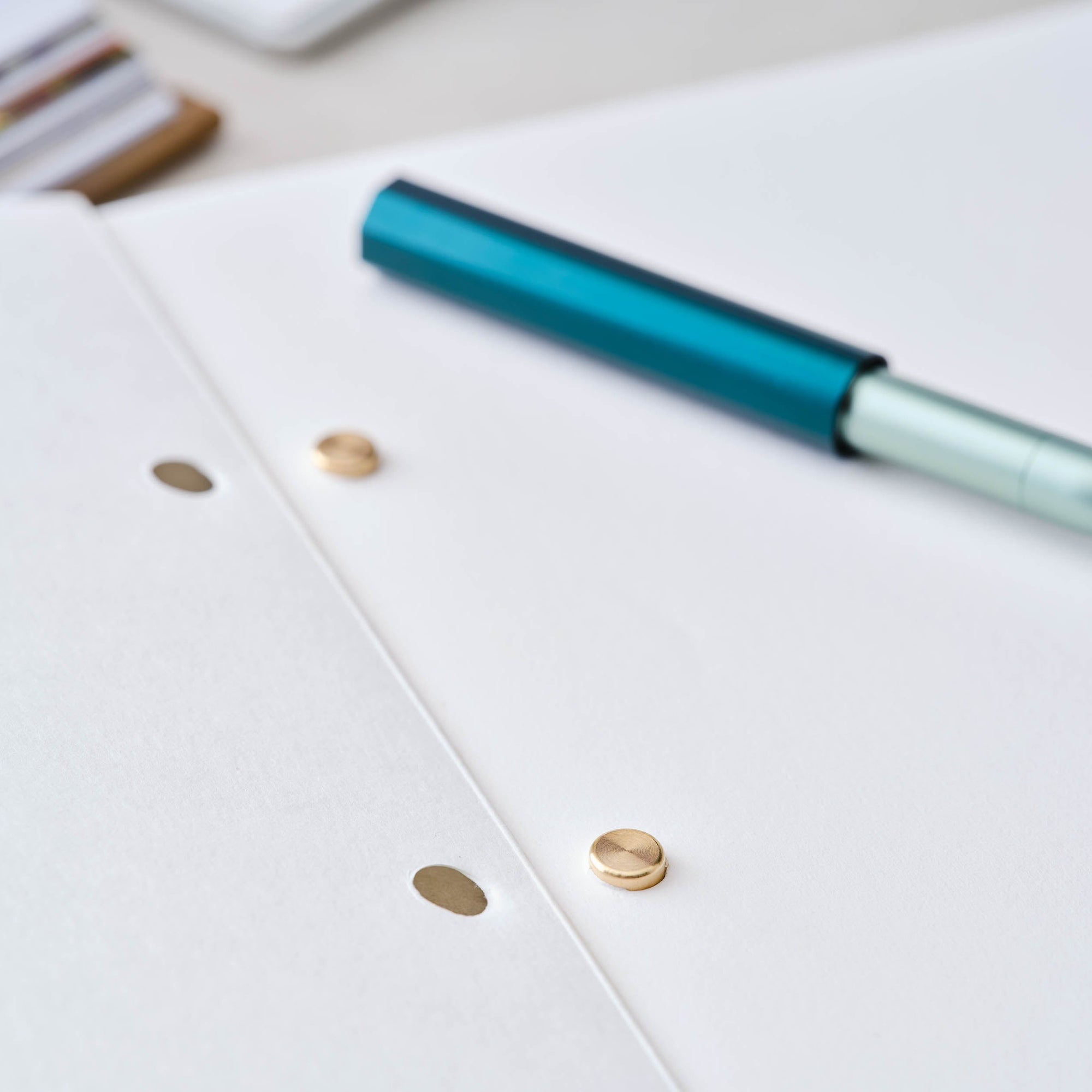 Detail show of plain page refill for the Studio pad refillable, customisable notebook and organiser