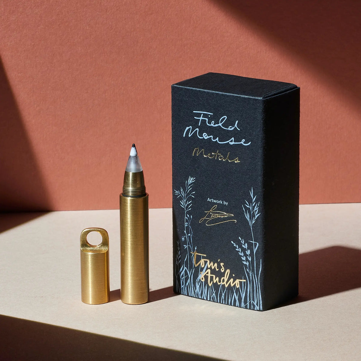 The Field Mouse (Metals) – refillable travel pen