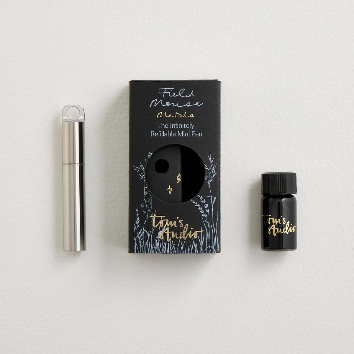 The Field Mouse – refillable travel pen