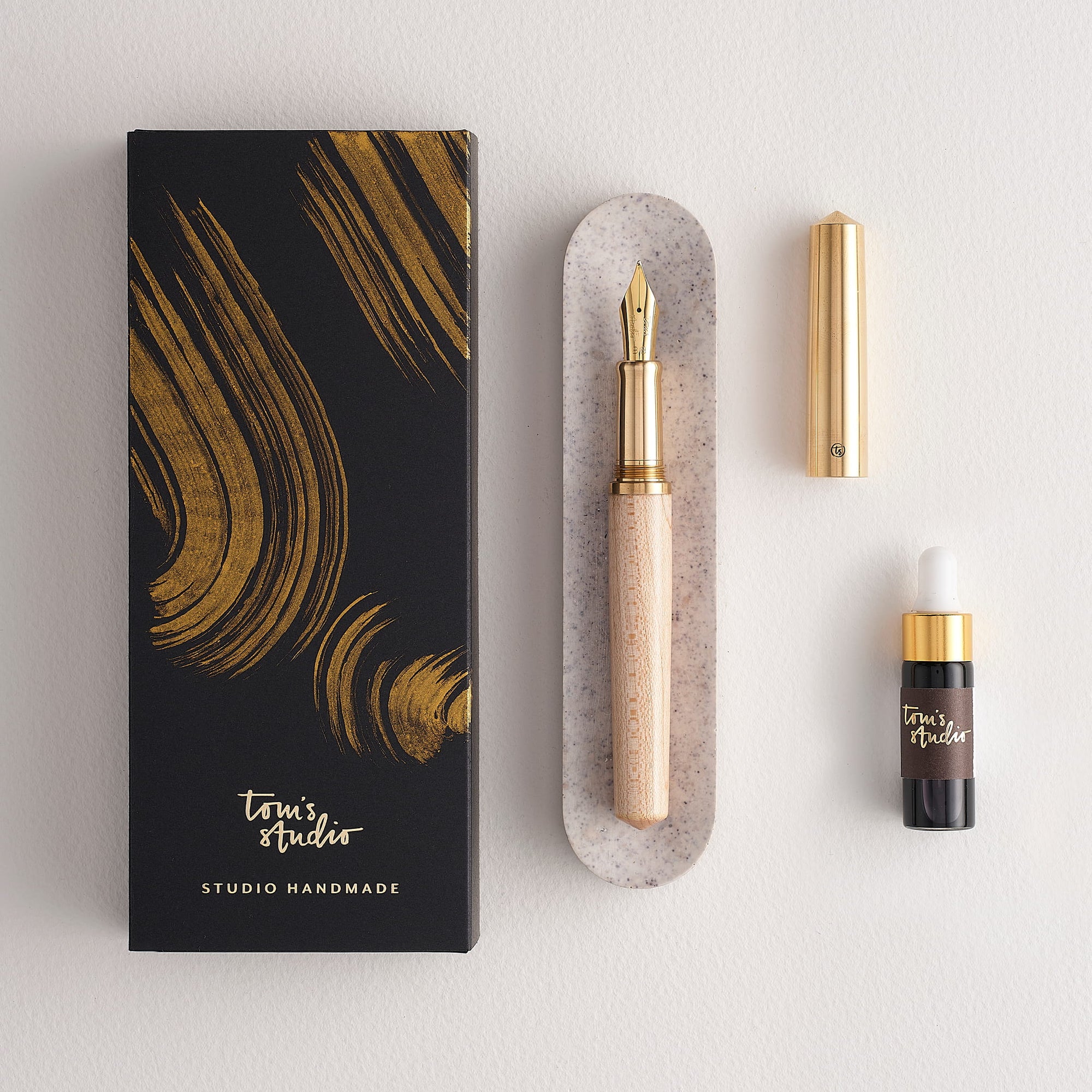 Studio Handmade – Maple