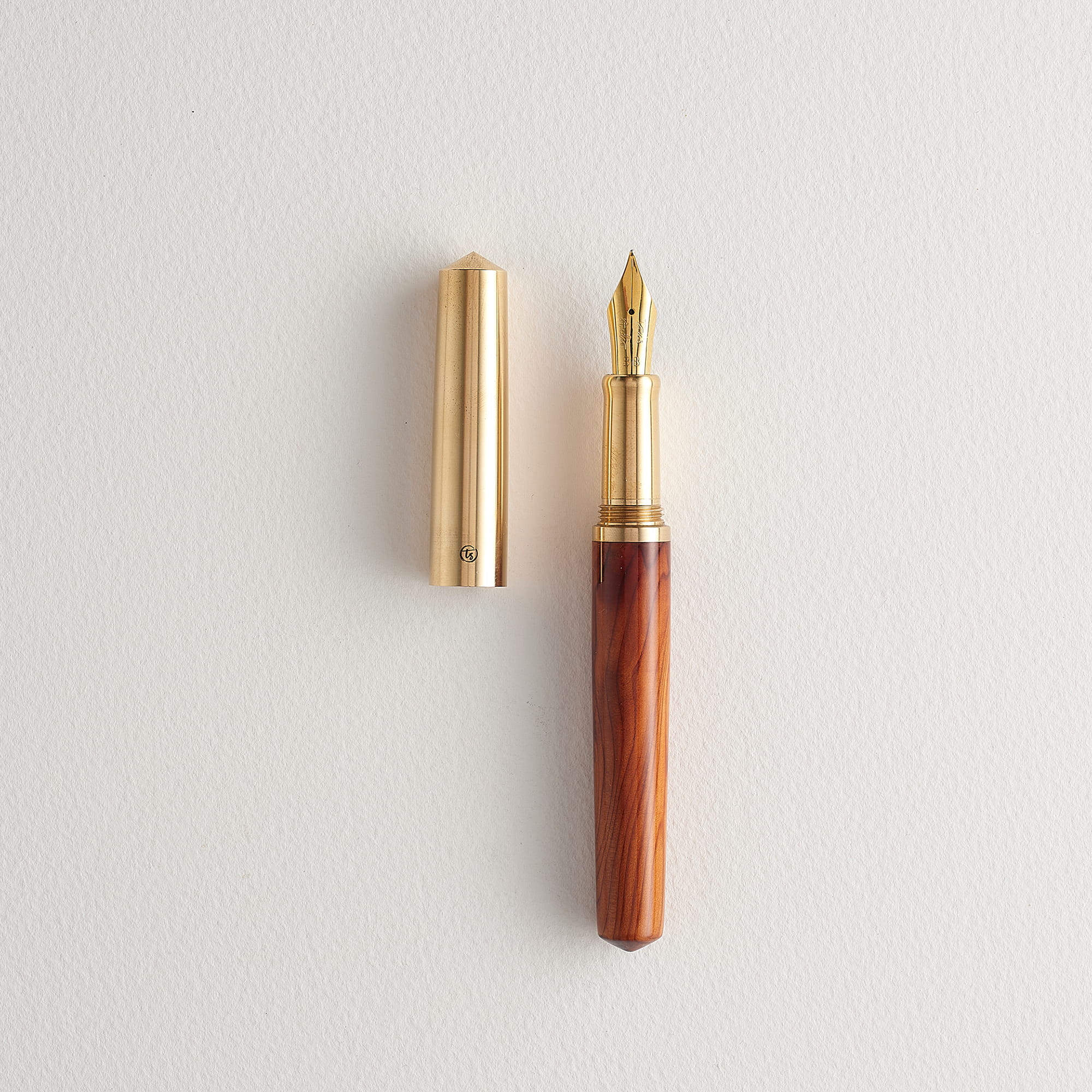 Studio Handmade – Yew