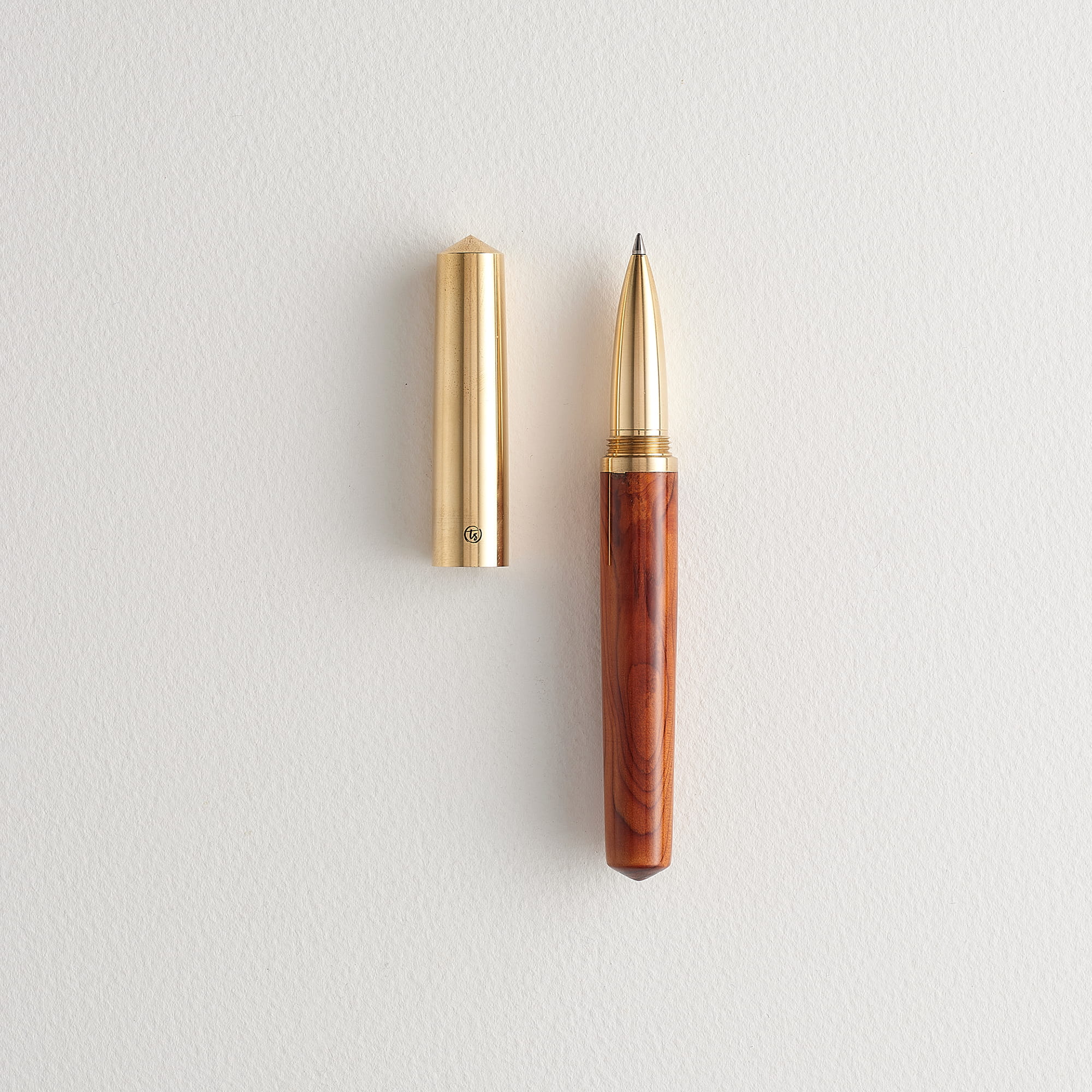 Studio Handmade – Yew