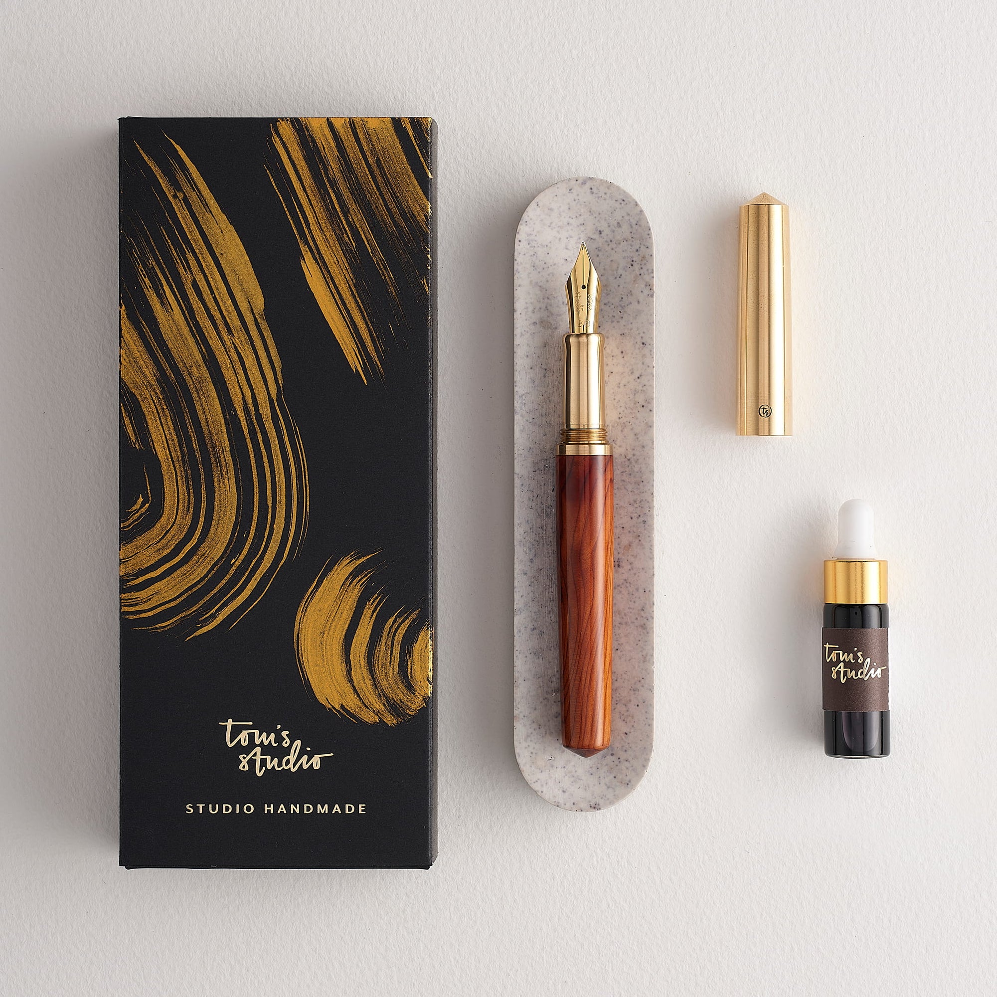 Studio Handmade – Yew