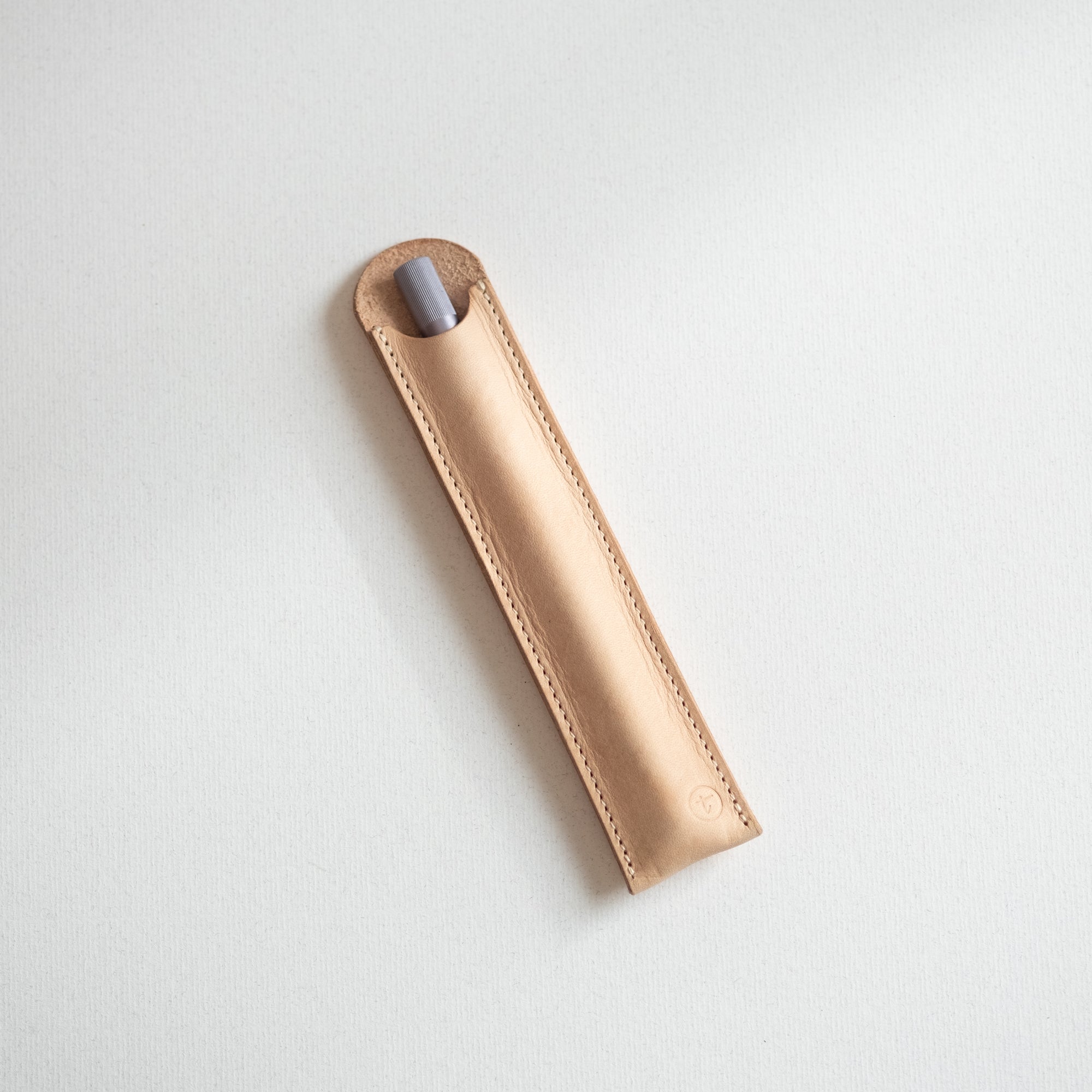 Leather Pen Sleeve for the Lumos Pro in Natural, with the Lumos Pro in Lilac