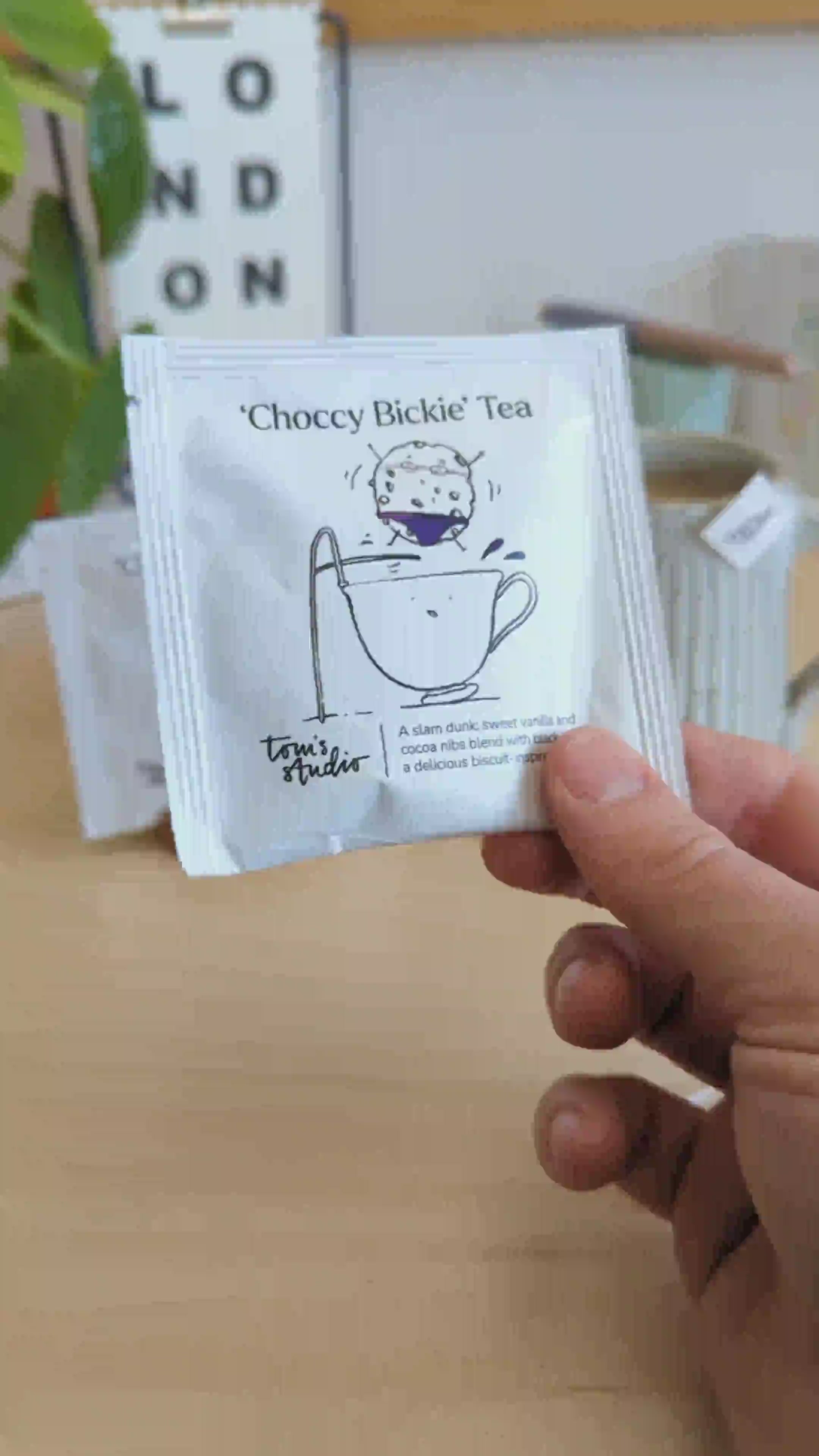 Tom's Studio 'Choccy Bickie' Tea (15 Tea Bags)