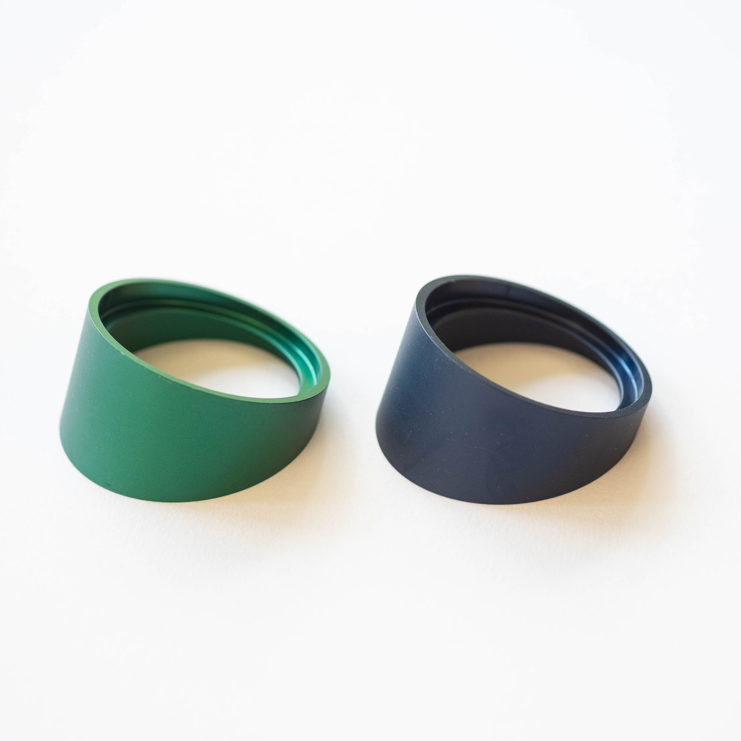 Tilt Ink Pot Holder in Brass, Ivy or Midnight – Effortless Dipping