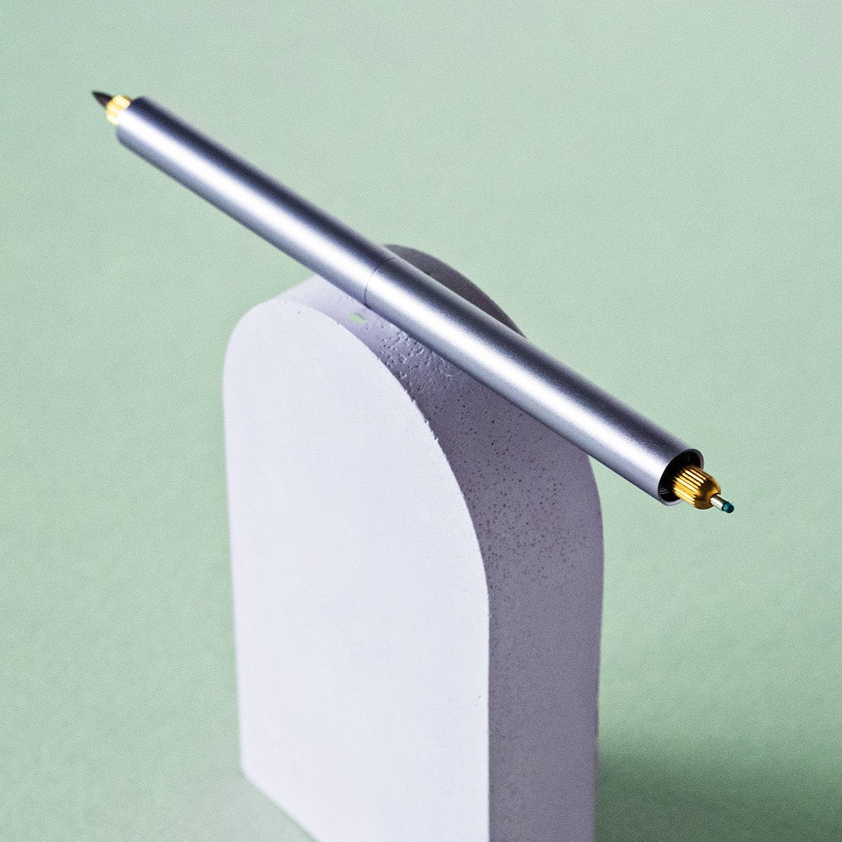 Tom's Studio | Lumos refillable fineliner, writing & brush pen FAQs